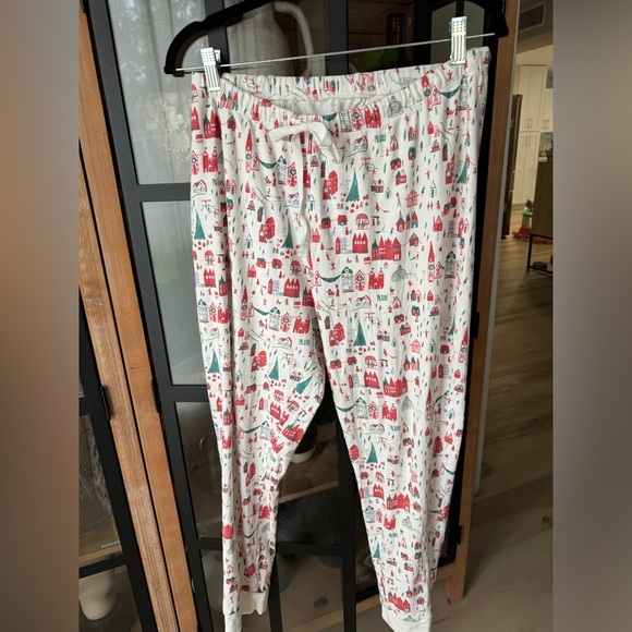 Roller Rabbit Christmas Village Pajama Set - Picture 6 of 8